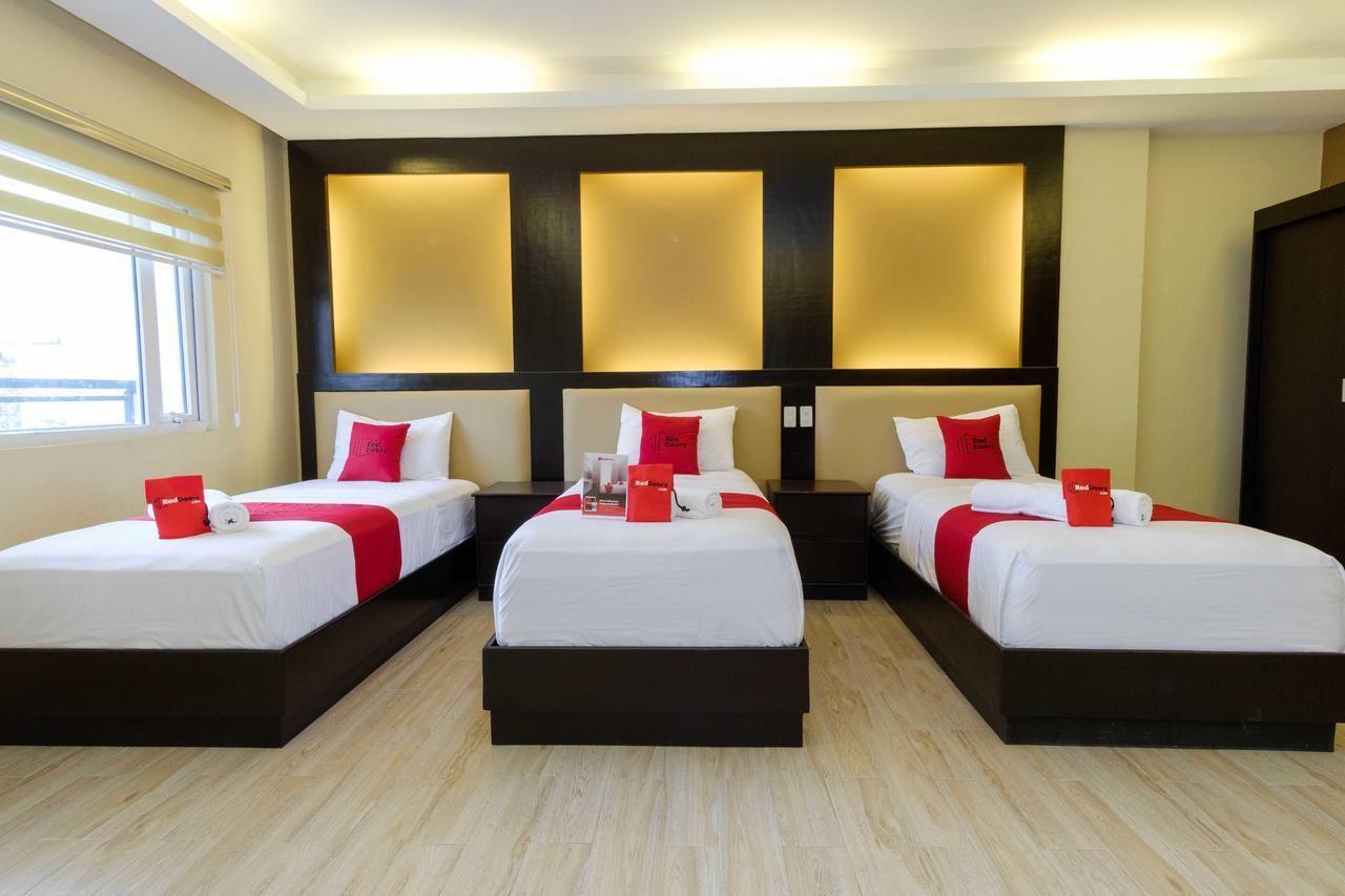 Reddoorz Premium Near Trinoma Hotel Кесон Сити Екстериор снимка