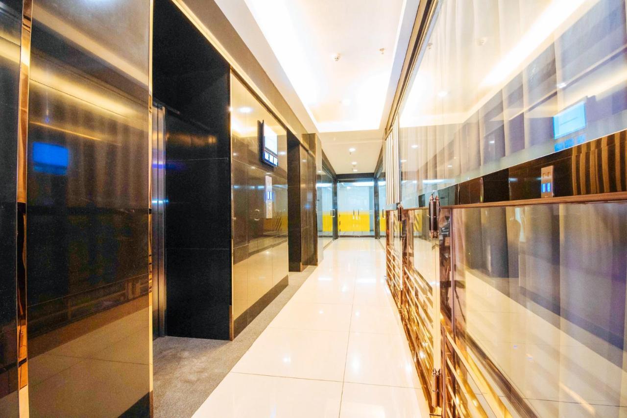 Reddoorz Premium Near Trinoma Hotel Кесон Сити Екстериор снимка