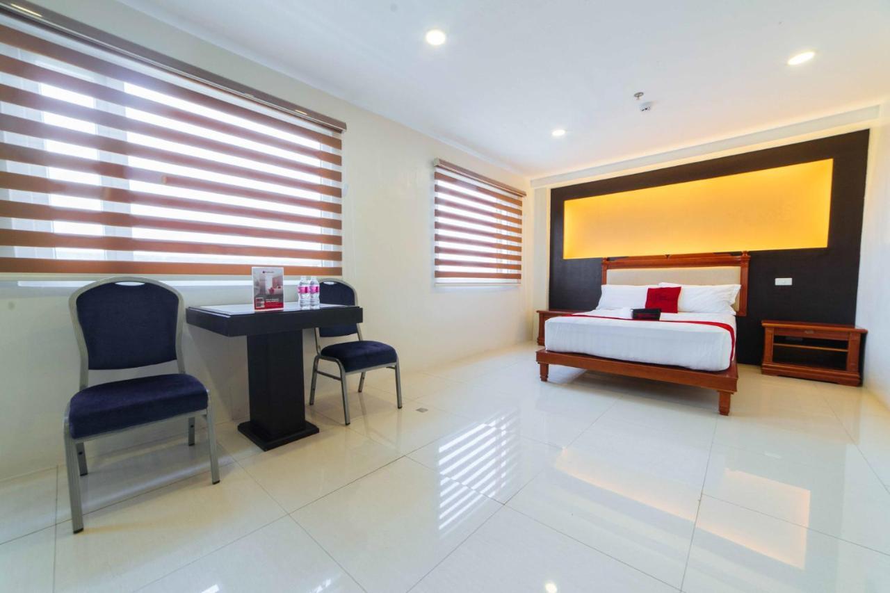 Reddoorz Premium Near Trinoma Hotel Кесон Сити Екстериор снимка